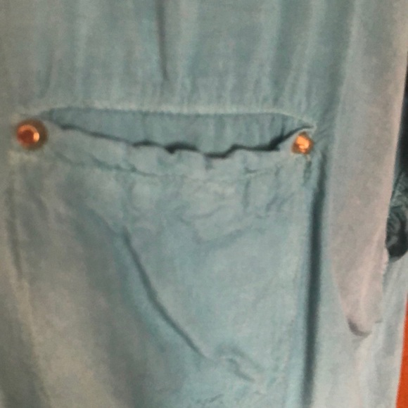 Button up Shirt - Picture 3 of 4